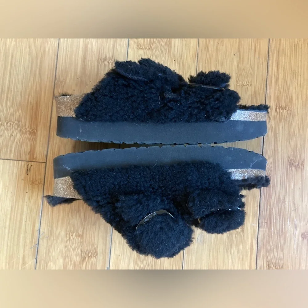 NEW Big Buckle Shearling